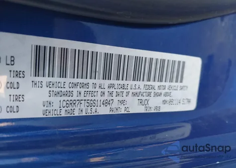 2016 Ram 1500 Express z USA, uszkodzony, nr VIN 1C6RR7FT5GS114847